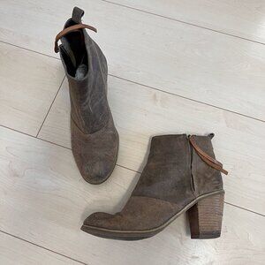 Dolce Vita DV Nubuk Leather Stacked Wooden Heel Booties Sz 10